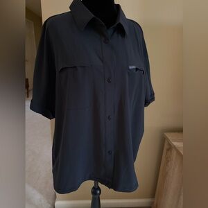 Columbia Black Button Up women’s button up golf shirt